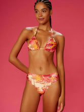 Load image into Gallery viewer, Model Front: Blueman Bottom Bottom Delirium-Tropical Sunquine
