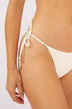 Load image into Gallery viewer, Image 05: Blueman Bottom Bottom Perola New-Inside
