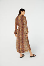 Load image into Gallery viewer, Model Back: Blueman Maxi Dresses Vestido Midi Manga Vivian Pintada
