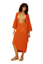 Load image into Gallery viewer, Image 03: Blueman Kaftans / Cover Ups Laranja-Tricot Kimono
