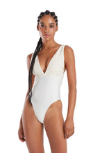 Load image into Gallery viewer, Model Front: Blueman One-Piece Maio Noronha Rechilieu Off White
