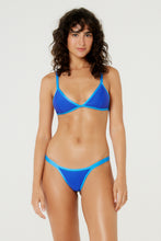 Load image into Gallery viewer, Model Front: Blueman Top Top Dance Azul
