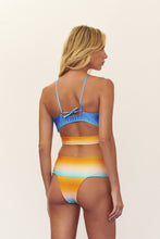 Load image into Gallery viewer, Model Back: Blueman Top Top Degrade-Summer Paola
