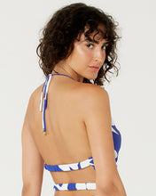 Load image into Gallery viewer, Image 05: Blueman Beach Top Blusa Top Cropped Degage Cerise
