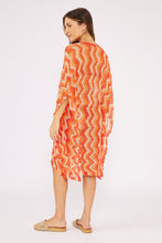 Load image into Gallery viewer, Model Back: Blueman Midi Dress Laranja Midi Dress Tricot
