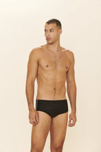 Load image into Gallery viewer, Model Front: Blueman Sunga / Boxer Sunga Army Cairo Preto
