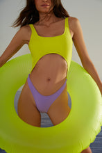 Load image into Gallery viewer, Image 05: Blueman One-Piece Maio Rj Liso Ver24 Amarelo
