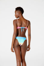 Load image into Gallery viewer, Model Back: Blueman Top Top Strike New Pacifico Degrade Mentos
