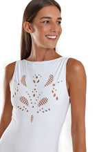 Load image into Gallery viewer, Image 05: Blueman One-Piece Maio Body Folia Richelieu Perola
