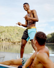 Load image into Gallery viewer, Image 09: Blueman Boardshort Bermuda Mini Color Block Azul
