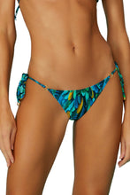 Load image into Gallery viewer, Gallery: Blueman Bottom Bottom Fauna Lacinho-Coracao
