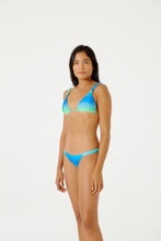 Load image into Gallery viewer, Model Front: Blueman Bottom Bottom Malibu Degrade Sky
