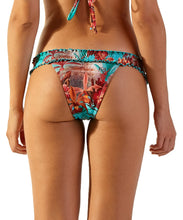 Load image into Gallery viewer, Image 05: Blueman Bottom Bottom Mel Vanuatu
