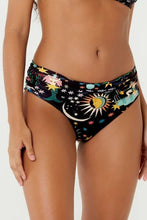 Load image into Gallery viewer, Gallery: Blueman Bottom Bottom Prado Flower Mistica
