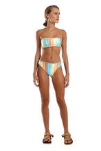 Load image into Gallery viewer, Image 03: Blueman Bottom Bottom Recifes Granita
