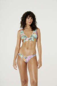 Model Front: Blueman Bottom Bottom Sum Pacifico Chic Universo Solar