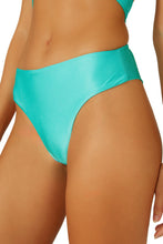 Load image into Gallery viewer, Gallery: Blueman Bottom Bottom Turquesa Cannes
