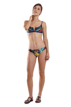 Load image into Gallery viewer, Image 02: Blueman Set Joy Iquitos
