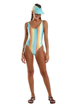 Load image into Gallery viewer, Model Front: Blueman One-Piece Maio Betta Granita
