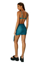 Load image into Gallery viewer, Model Back: Blueman Beach Skirt Mini Saia Tule Acqua

