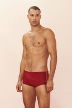 Load image into Gallery viewer, Model Front: Blueman Sunga / Boxer Sunga Army Cairo Vermelho
