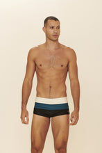 Load image into Gallery viewer, Model Front: Blueman Sunga / Boxer Sunga Army Crepusculo Preto

