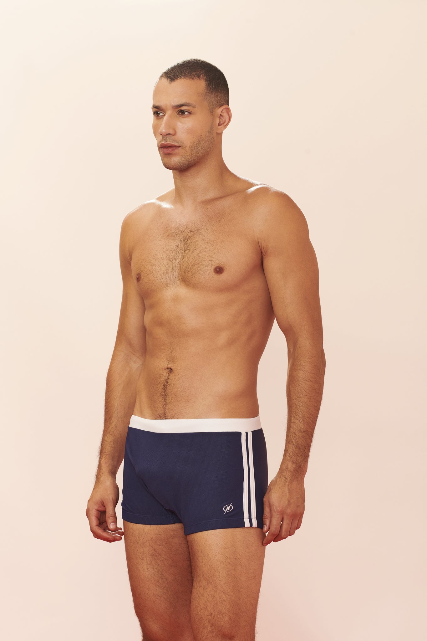 Ayollar qamoqxonasi porno video