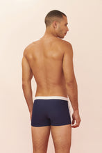 Load image into Gallery viewer, Model Back: Blueman Sunga / Boxer Sunga New Berlim Bicolor Azul-Marinho
