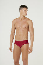 Load image into Gallery viewer, Model Front: Blueman Sunga / Boxer Sunga Ricky Vermelho
