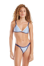 Load image into Gallery viewer, Model Front: Blueman Top Top Dance Liso Azul
