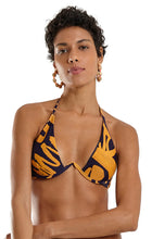 Load image into Gallery viewer, Image 06: Blueman Top Top Fox Bold Leafs
