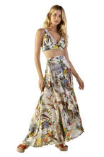 Load image into Gallery viewer, Model Front: Blueman Top Top Sum Mundi
