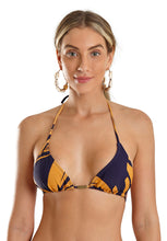 Load image into Gallery viewer, Gallery: Blueman Top Top Tahity Bold Leafs
