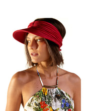 Load image into Gallery viewer, Model Front: Blueman Visor Viseira Fuji Liso Vermelho
